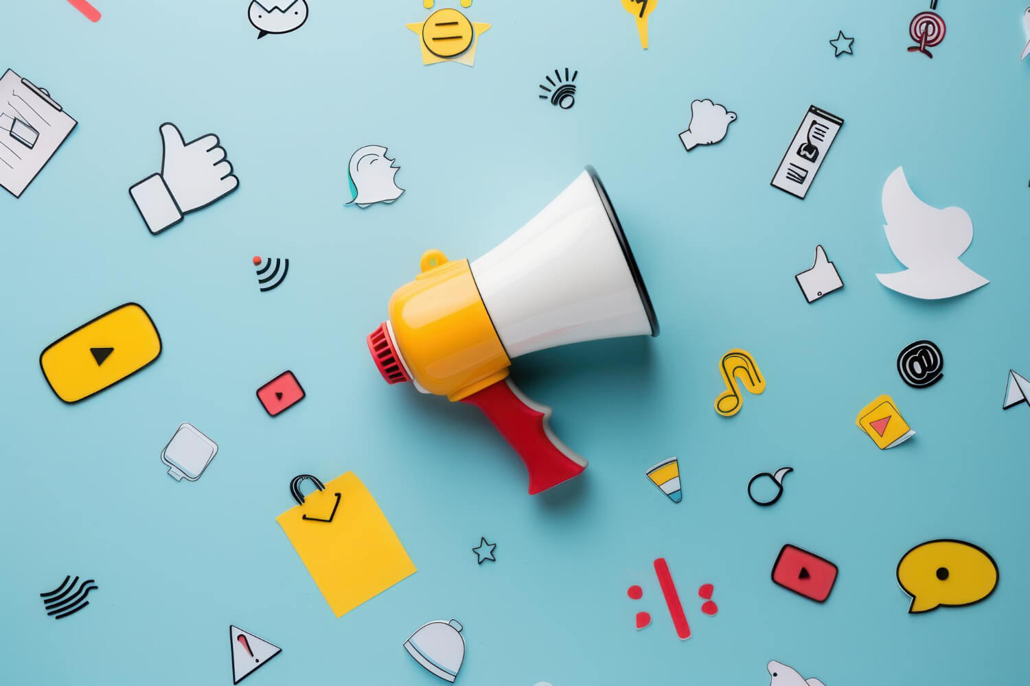 Oglaševanje na Facebooku: priložnosti in trendi v 2025